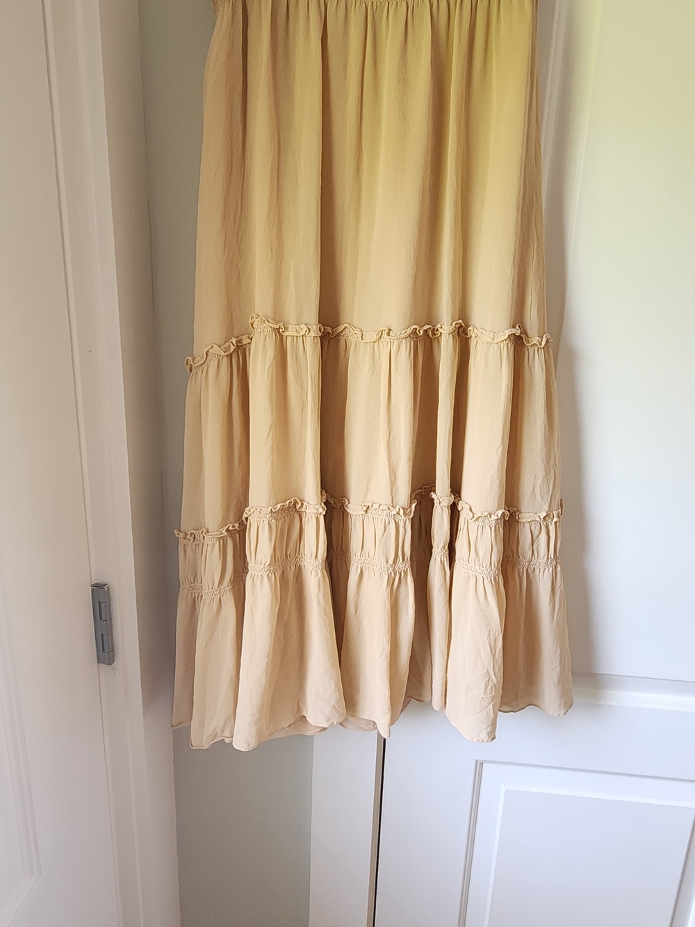 Express Tiered Midi Skirt in Light Beige